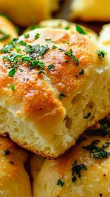 Pull Apart Garlic Bread