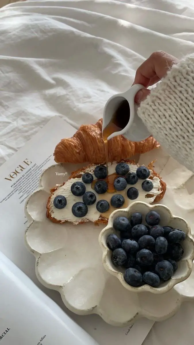 Croissant with Blueberries